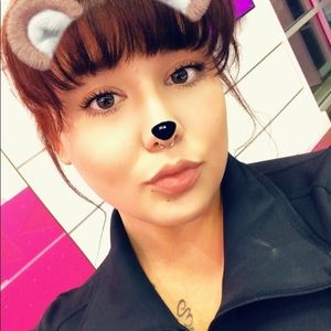 Meet your Posher, Hailey